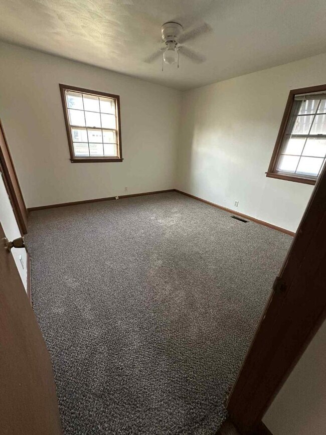 Photo - 16 Highland Dr