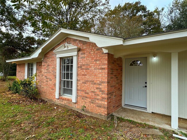 Photo - 24342 Webb St