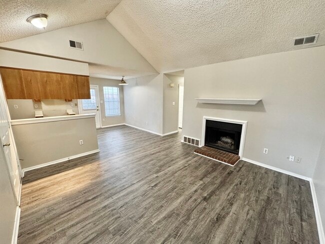 Photo - 6481 Summer Creek E