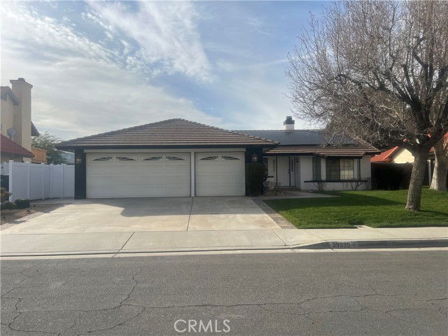 Building Photo - 39335 Rockcliff Ct