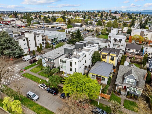 Photo - 4036 Linden Ave N Unit SI ID1036060P