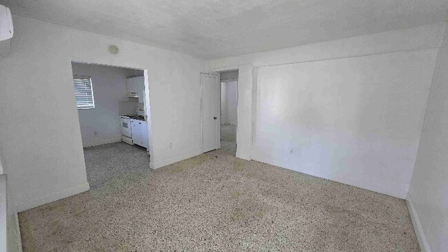 Photo - 1844 NW 19th St Apartamento