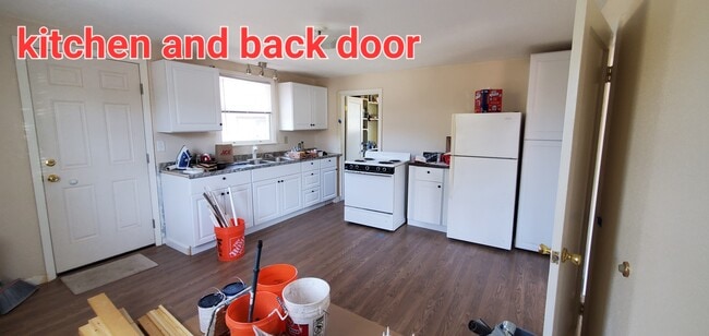 Photo - 716 W Long St