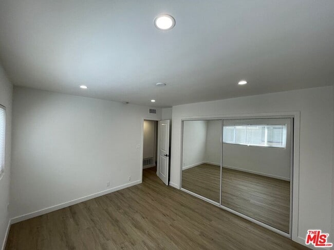 Photo - 11748 Dorothy St