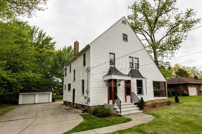 Building Photo - 29396 Detroit Rd