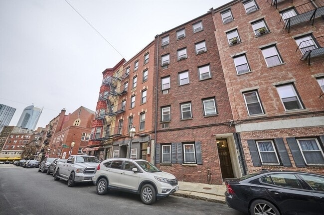Photo - 250 North St Unit 3