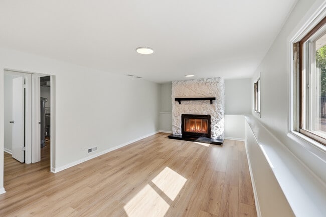 849 Pear Tree Ln