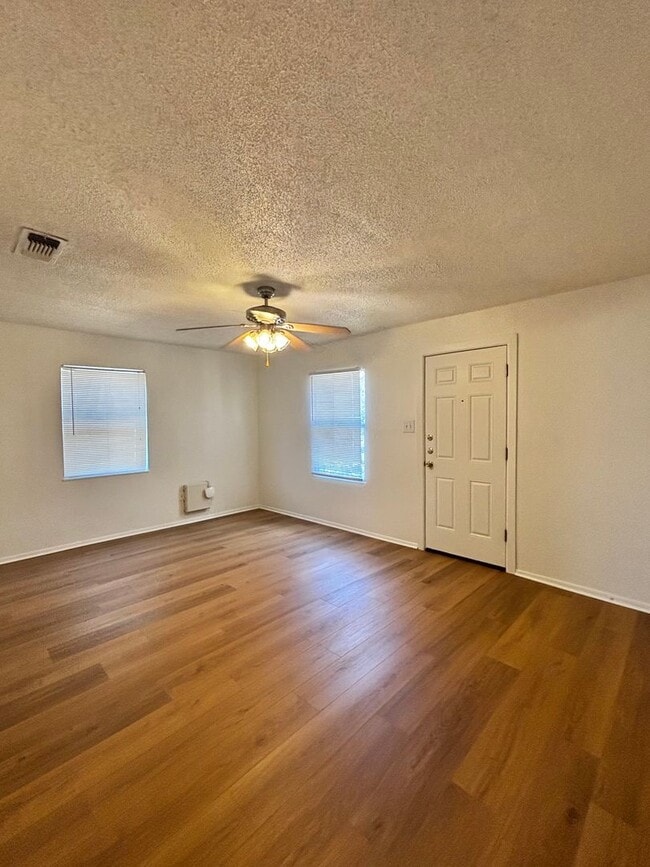 Photo - 309 N Howard St