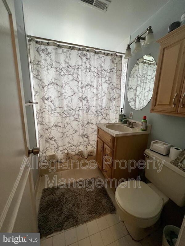Photo - 1808 Queens Ln