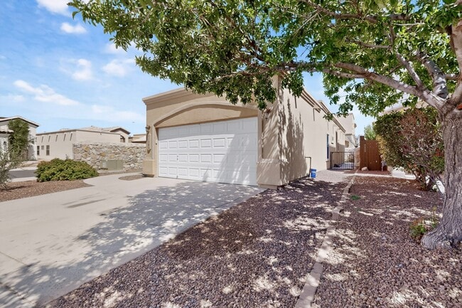 Photo - 11583 St Martin Way