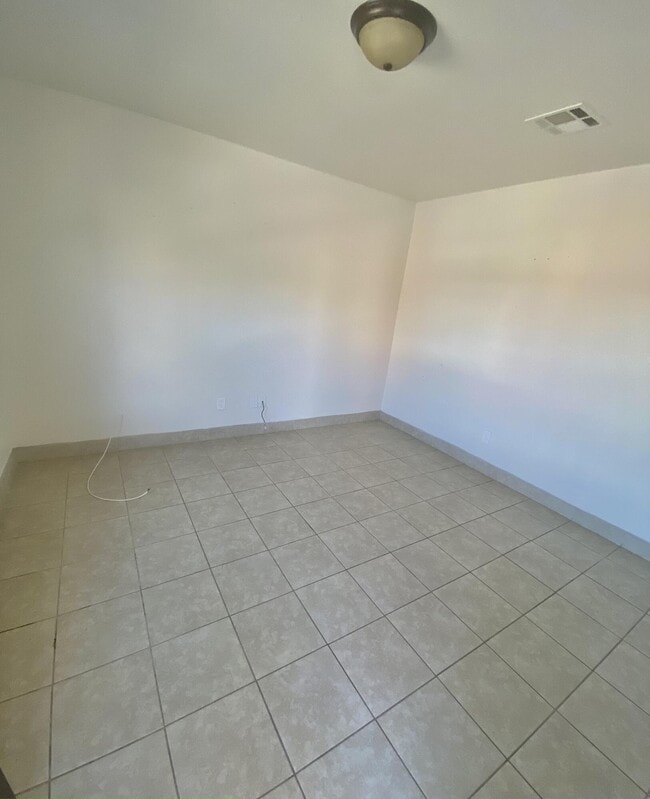 Photo - 3328 Lincoln Ave