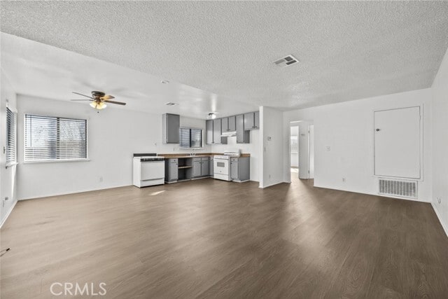 Photo - 38501 Larkin Ave Unit 4