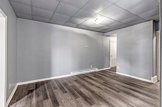 Photo - 32 Walnut St