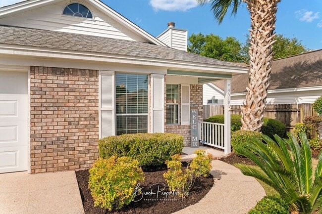 Photo - 3510 Silvertree Ln