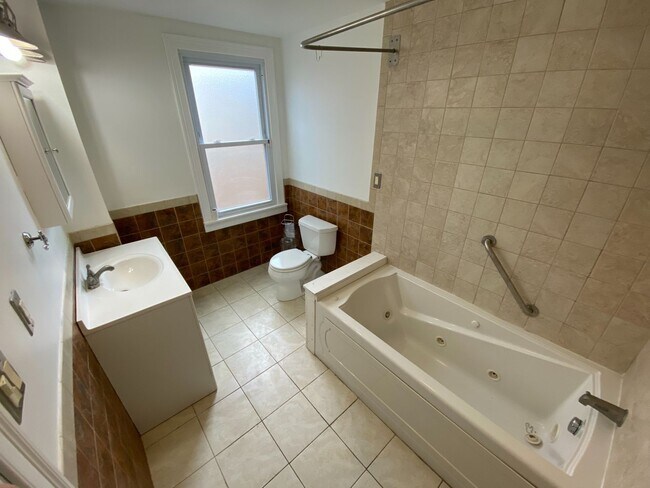 Photo - 60 William St Unit 1