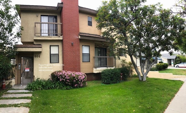 Building Photo - 604 W Milford St Unit 2