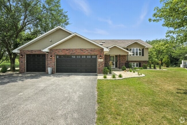 Building Photo - 22 Summerhill Dr Rental