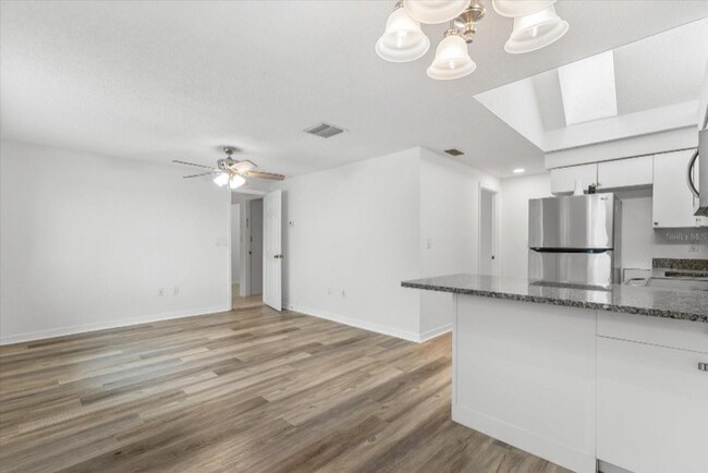 Photo - 200 San Lorenzo Ave Unit 2