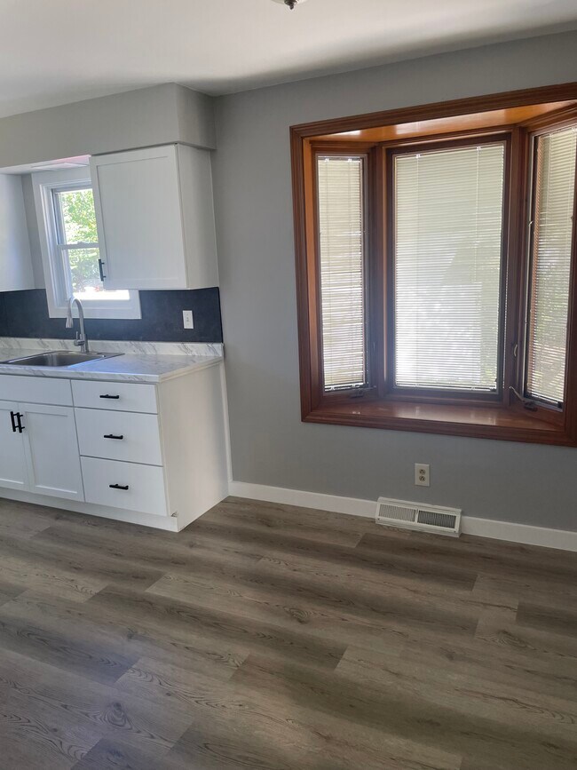 Photo - 2850 Northglen Dr