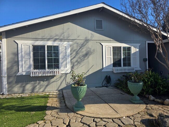 Photo - 4869 Racetrack Cir