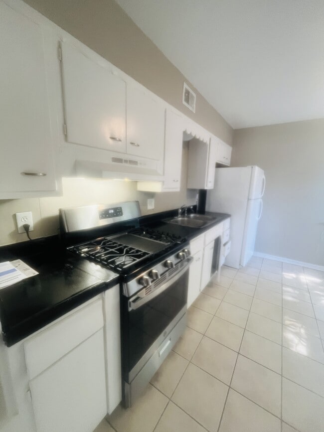 Photo - 416 NW 81st St