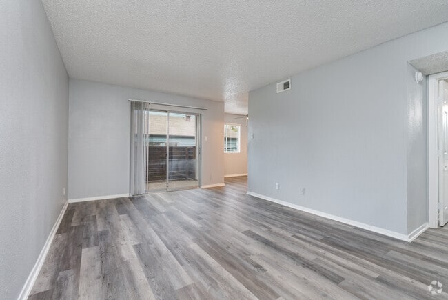 1BR, 1BA - 674SF | A3 - The Borough