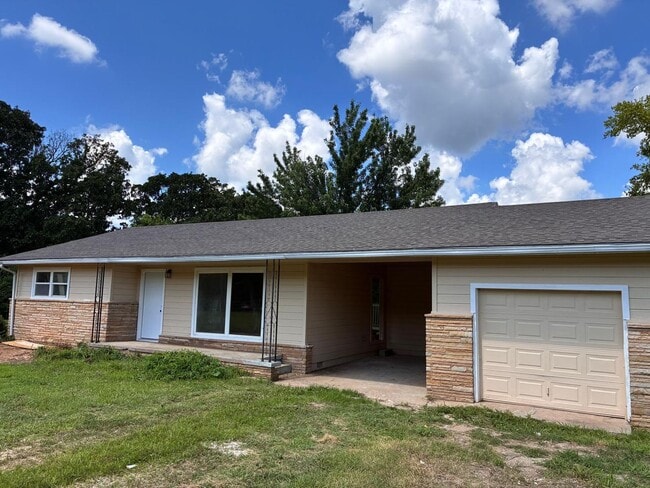Photo - 3 Bed 1.5 Bath Rental Home in Prue - Move-in Ready