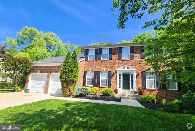 Building Photo - 8008 Race Horse Ln Rental