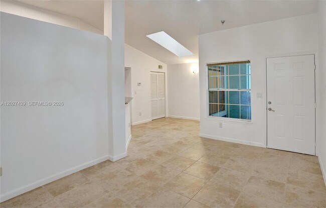 Photo - 1011 Crystal Way Unit N