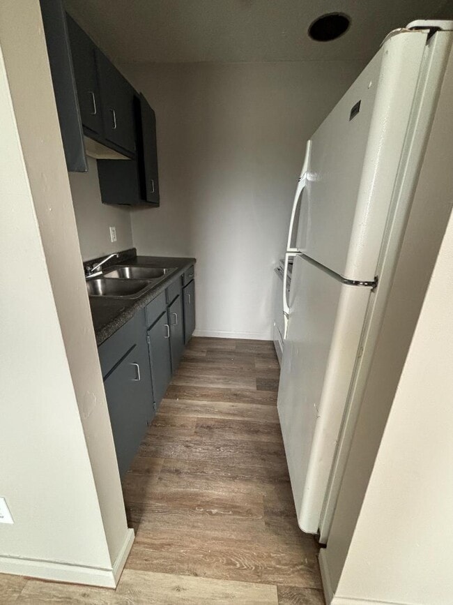 Photo - 2822 Price Ave