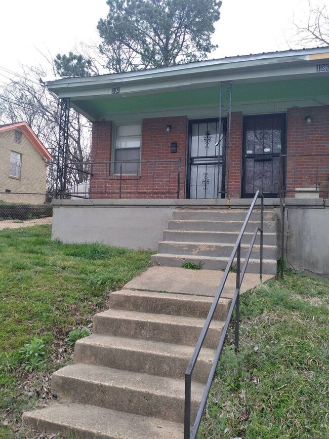 Building Photo - 4 Success Realty now offering this 1 bedro... Rental