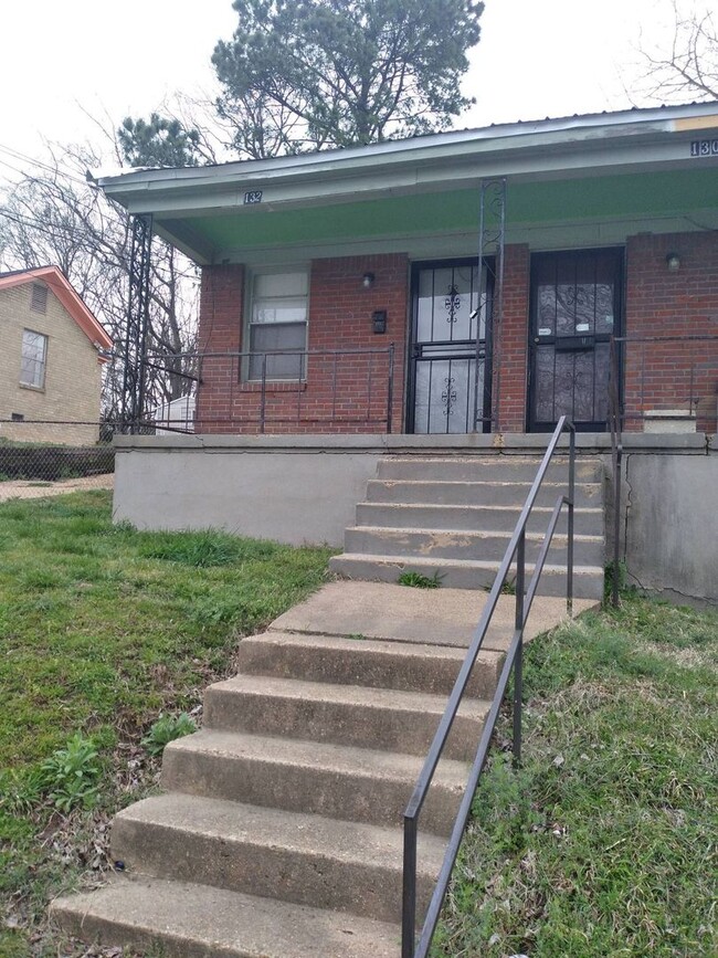 4 Success Realty now offering this 1 bedro... - 4 Success Realty now offering this 1 bedro... House