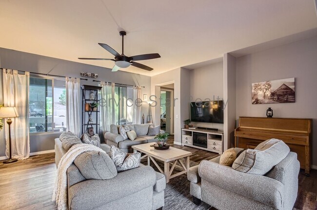 Photo - 4566 N Golf Dr