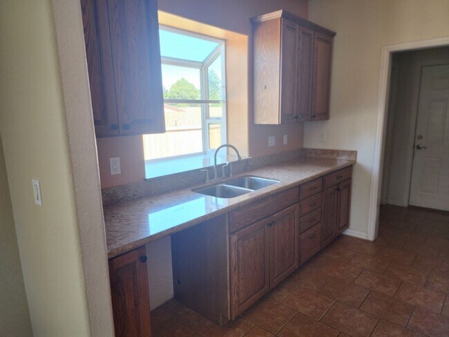 Photo - 1410 E Pine St