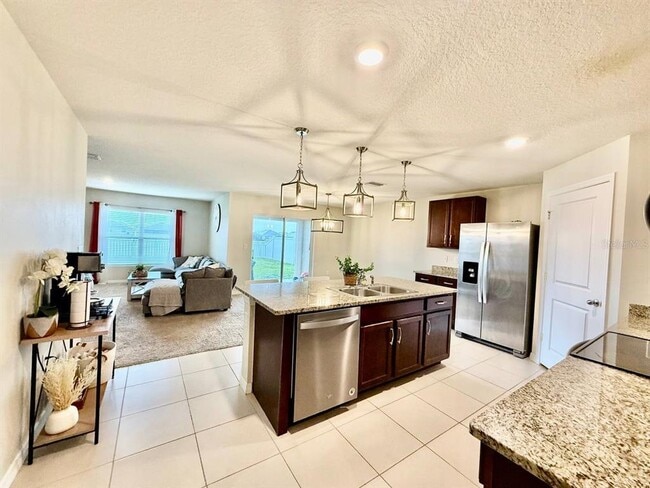 Photo - 1026 Golden Shiner Ave