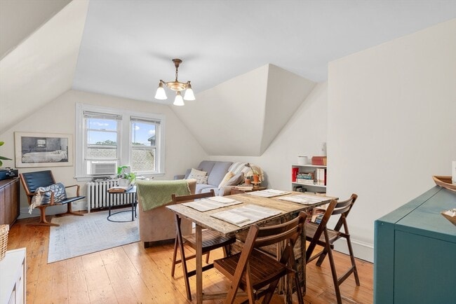 Photo - 5 Wenham St Unit 3