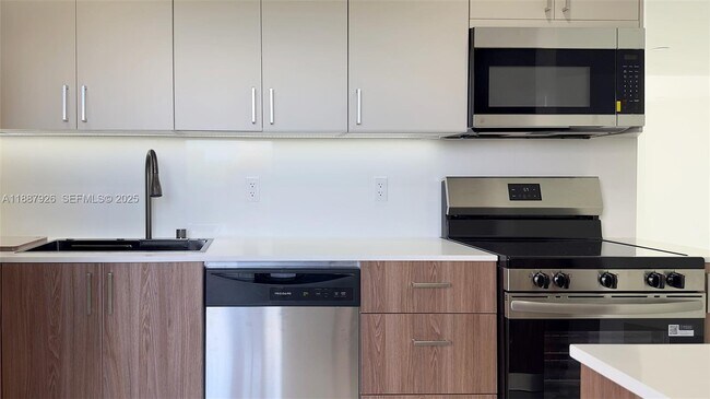 Photo - 3301 N Country Club Dr Unit 502