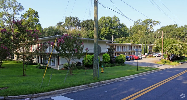 Arlington Apartments - Arlington Apartments