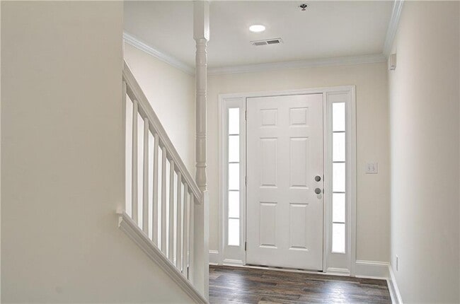 Photo - 203 Morris Ln