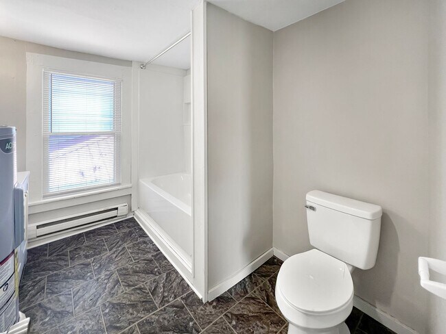 Photo - 200 Danis St Unidad 2nd floor