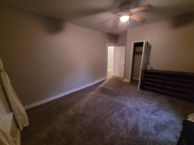 Photo - 237 W 31st St Unidad 2