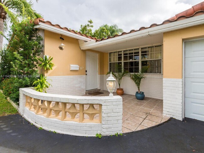 Photo - 5524 Garfield St