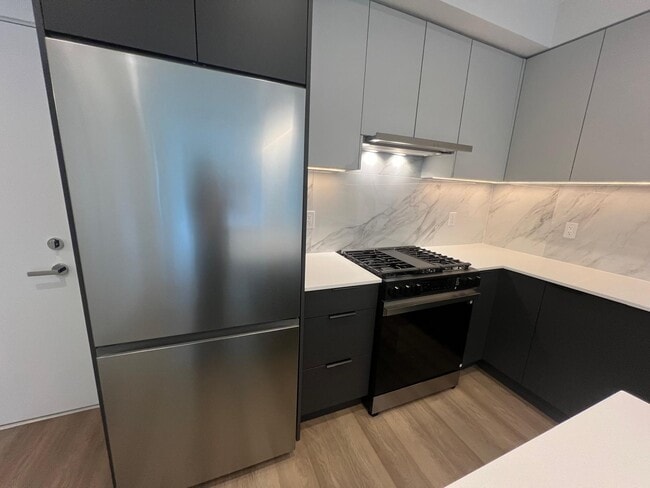 Photo - 205-7738 119A Street Unit 205