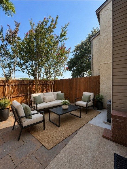1900 Dartmouth St Unit G4