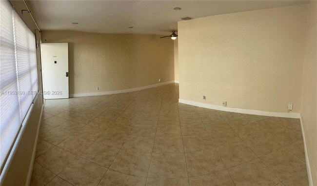 Photo - 3923 NE 166th St Unit N-106