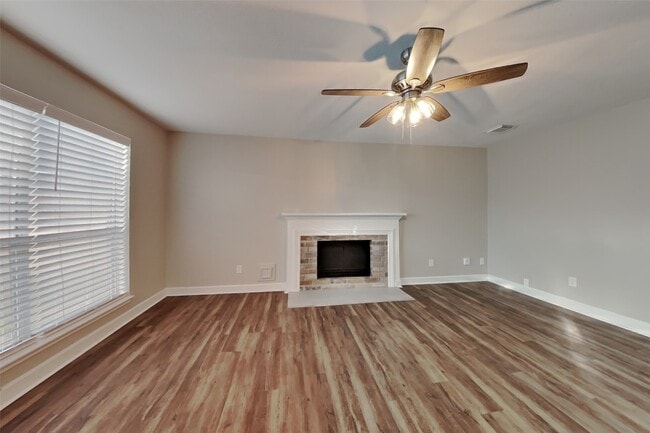 Photo - 9211 Wandsworth Dr