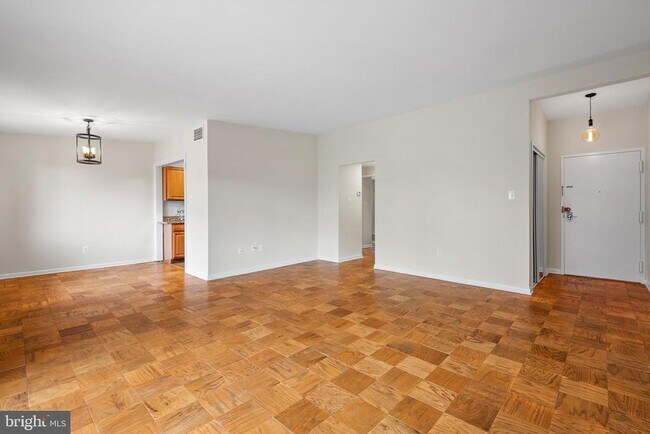 Photo - 10428 ROCKVILLE PIK Unit 10428