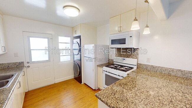 Photo - 427 20th St