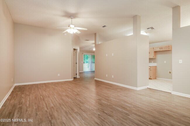 Photo - 2856 Tuscarora Tr