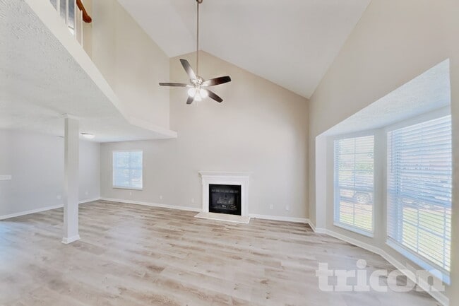 Photo - 2773 Riverbend Dr